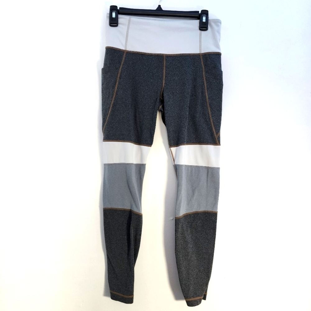 Athleta Size Medium Gray and White Colorblock Leggings